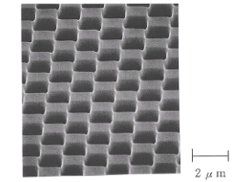 格子型基板表面のＳＥＭ写真